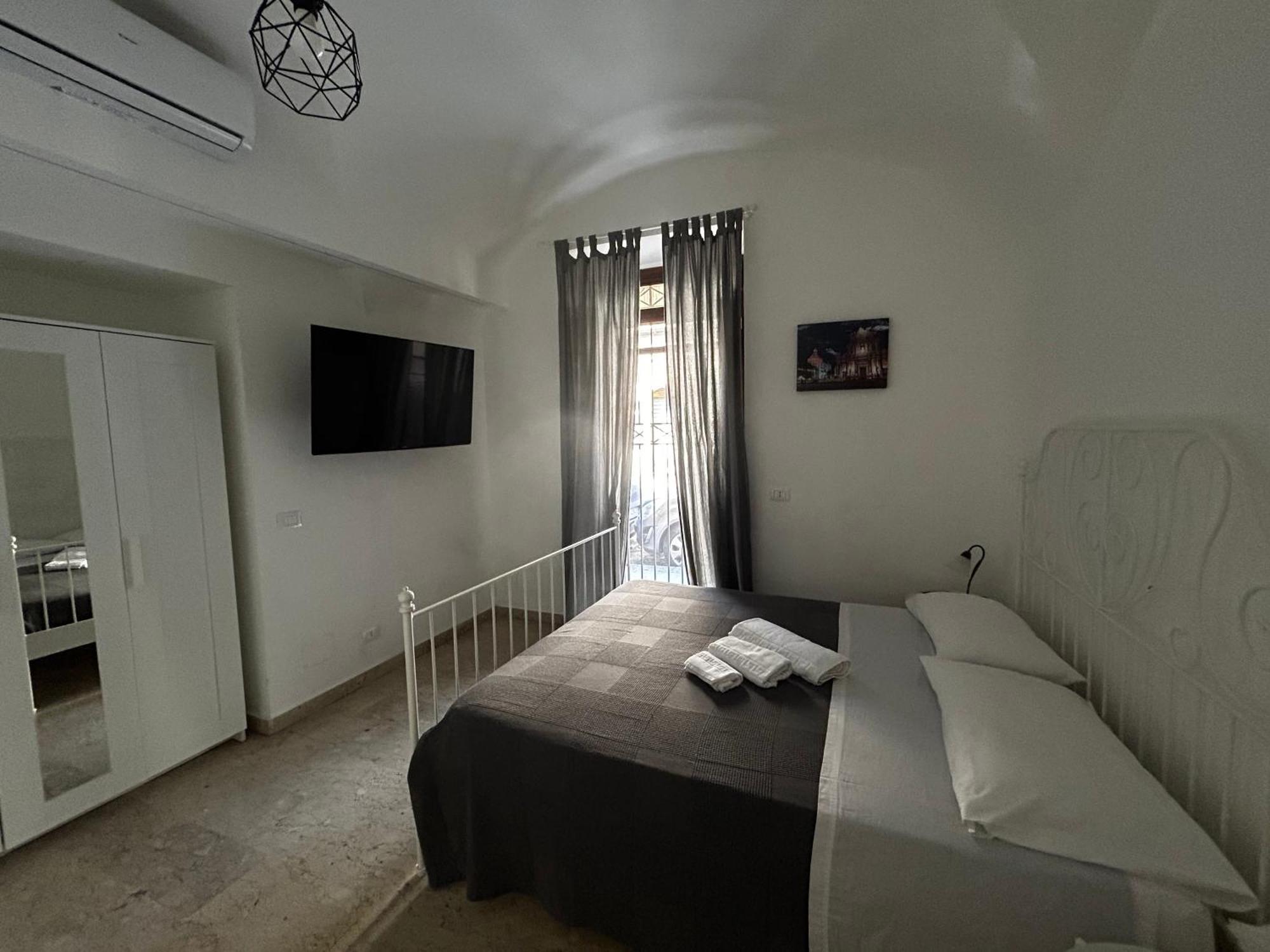 G House 100 Apartment Catania Ngoại thất bức ảnh